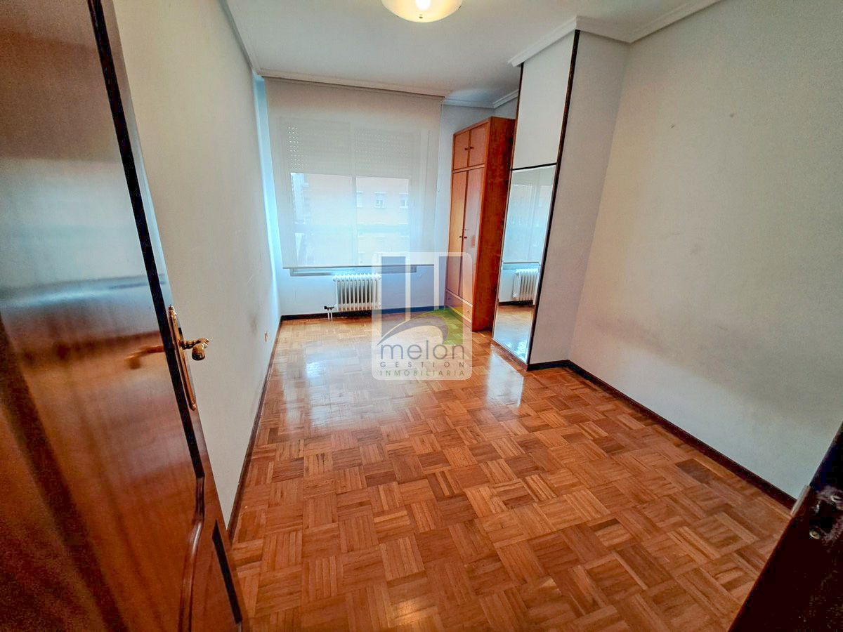 Habitación de Piso en venta en Burgos Capital con Trastero
