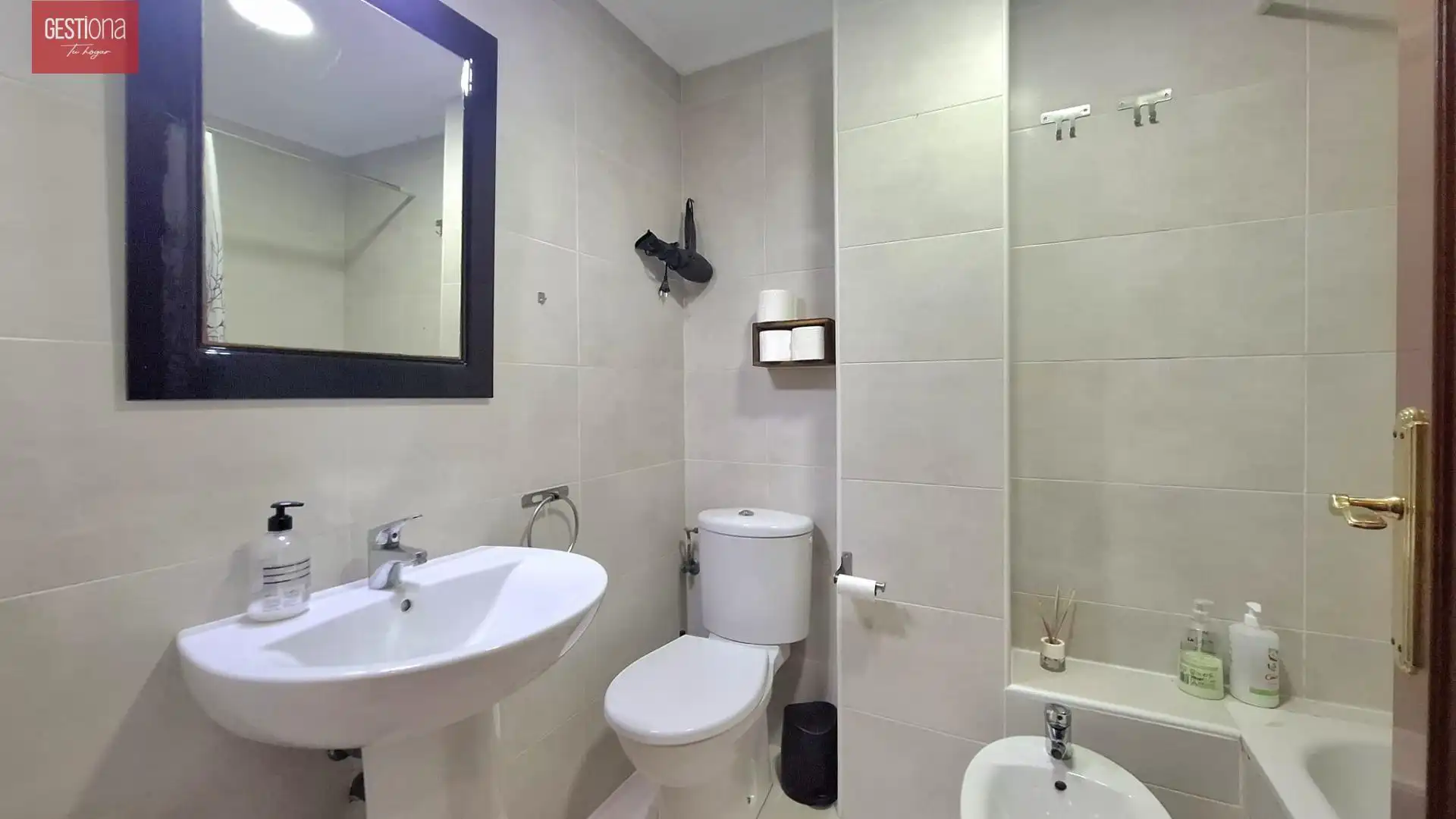 Baño de Planta baja en venta en Piélagos con Calefacción, Jardín privado y Terraza