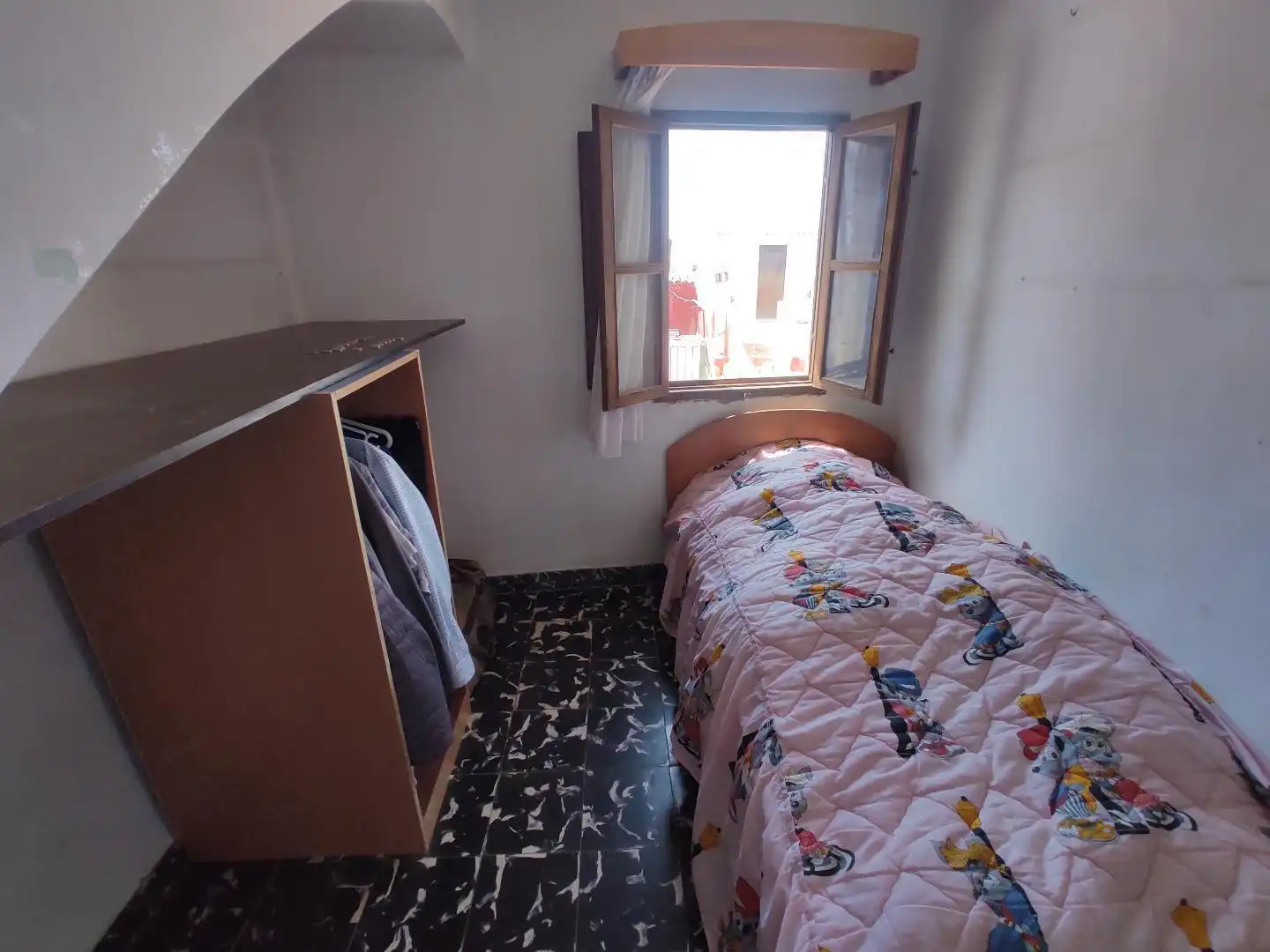 Dormitori de Casa adosada en venda en Montserrat amb Terrassa