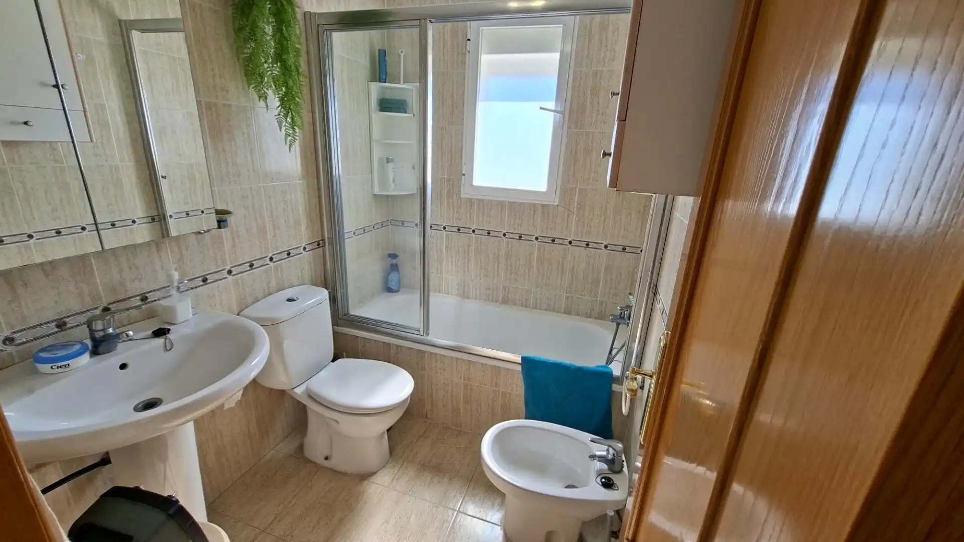 Bathroom of Flat for sale in Benidorm  with Air Conditioner, Heating and Private garden