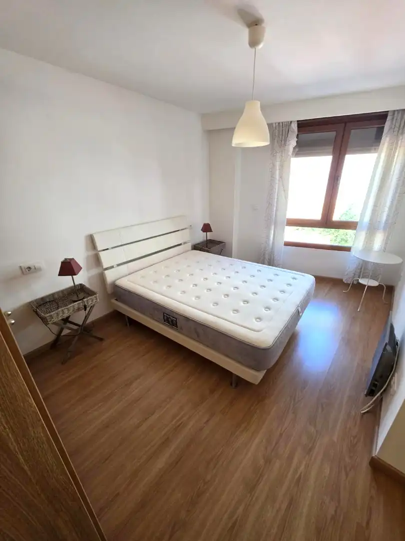 Habitación de Piso de alquiler en Ferrol con Calefacción, Amueblado y Horno