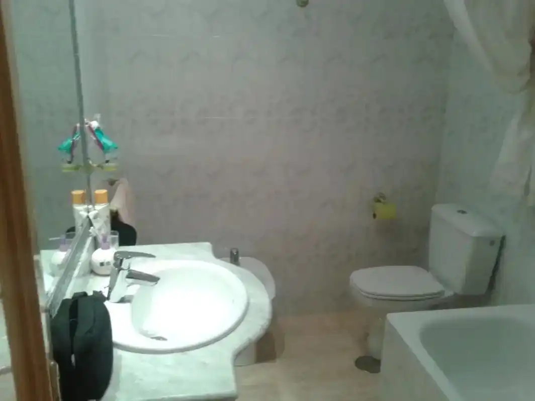 Bathroom of Flat for rent in Veneziola