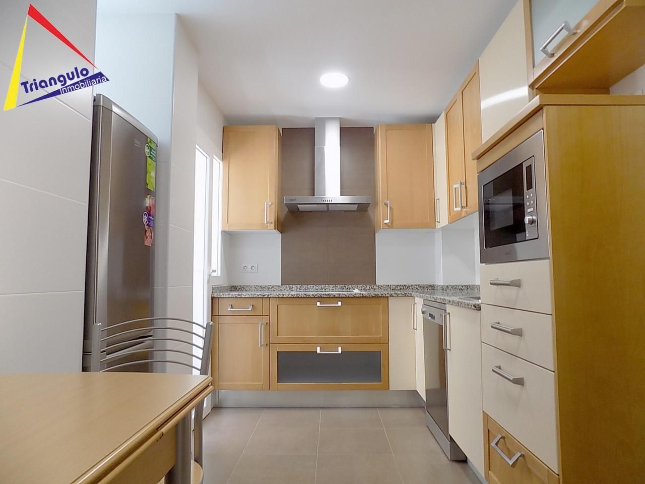 Flat to share in Centro