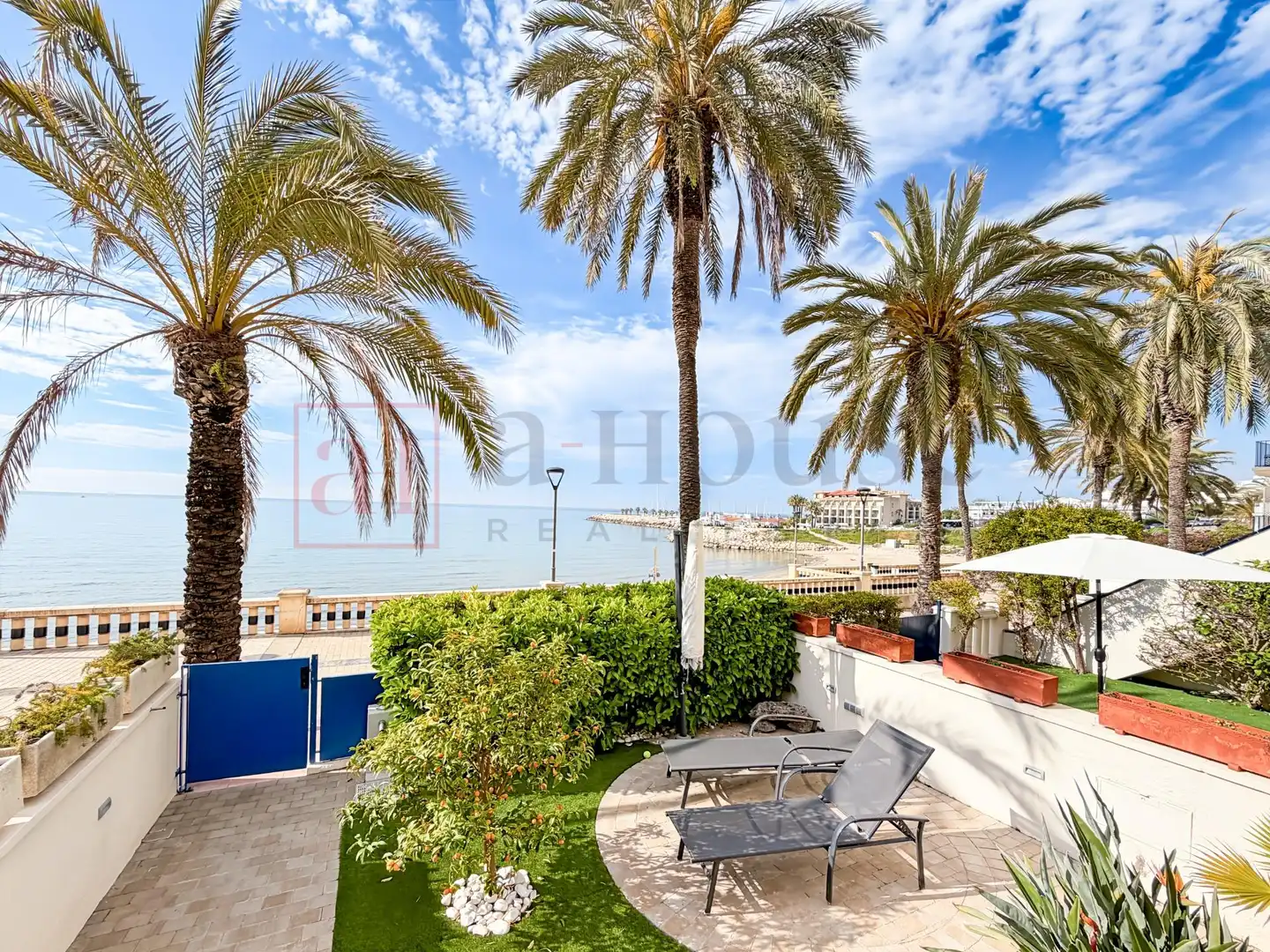 Terrasse von Wohnung zum Verkauf in Sitges mit Heizung, Privatgarten und Parkett