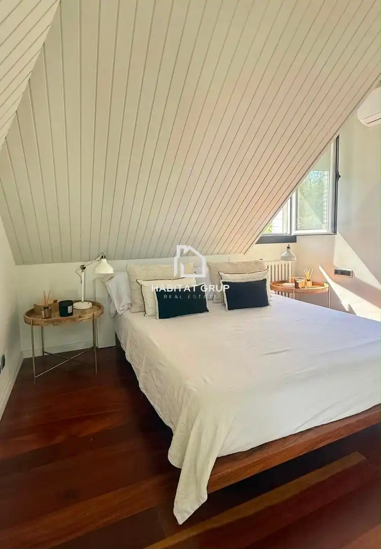 Habitación de Casa o chalet en venta en Canovelles con Aire acondicionado, Calefacción y Jardín privado