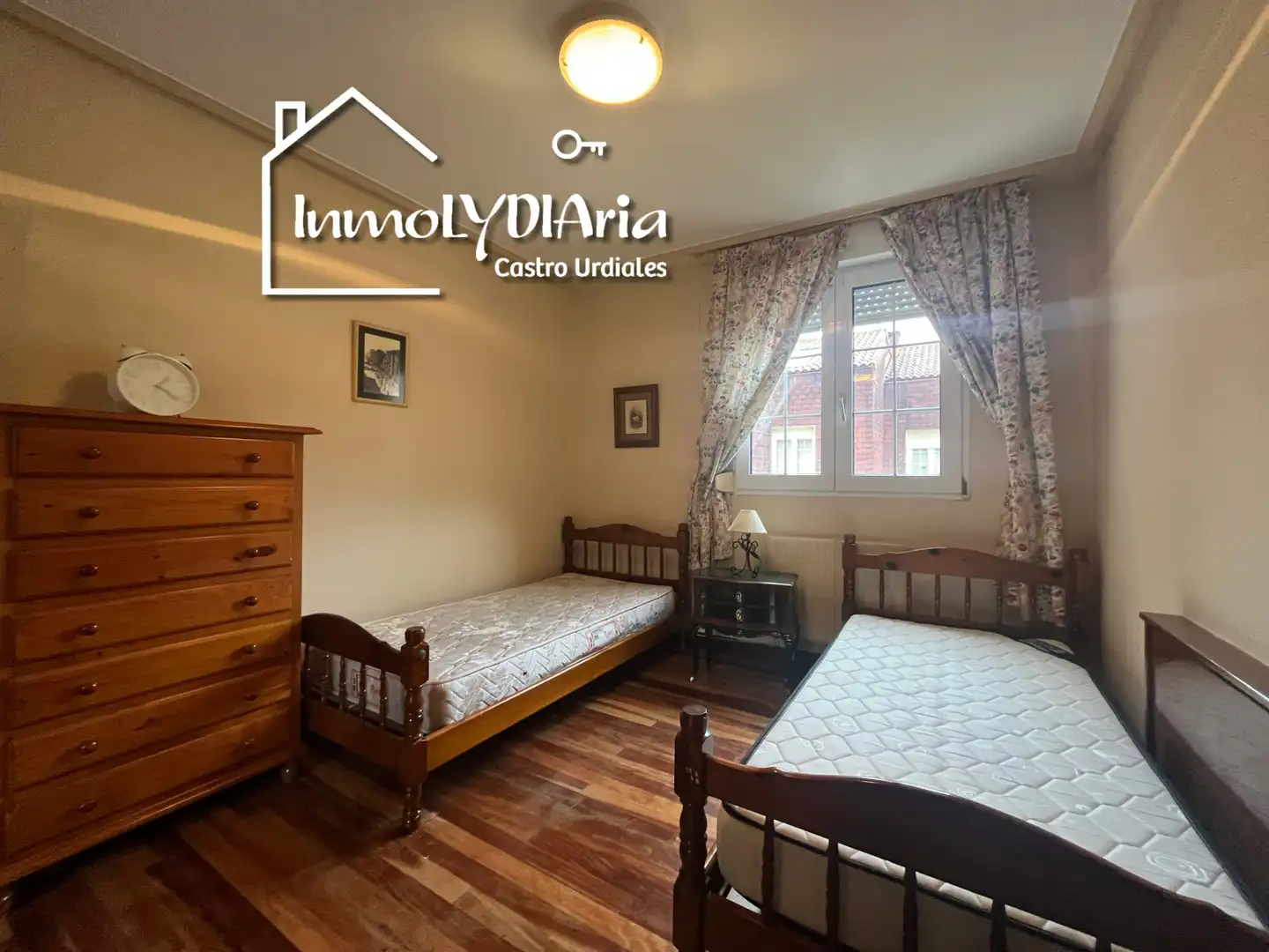 Bedroom of Flat for sale in Castro-Urdiales  with Heating, Parquet flooring and Terrace