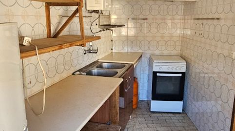Foto 2 de Casa adosada en venta en Calle San Lorenzo, 36, Hoyos, Cáceres