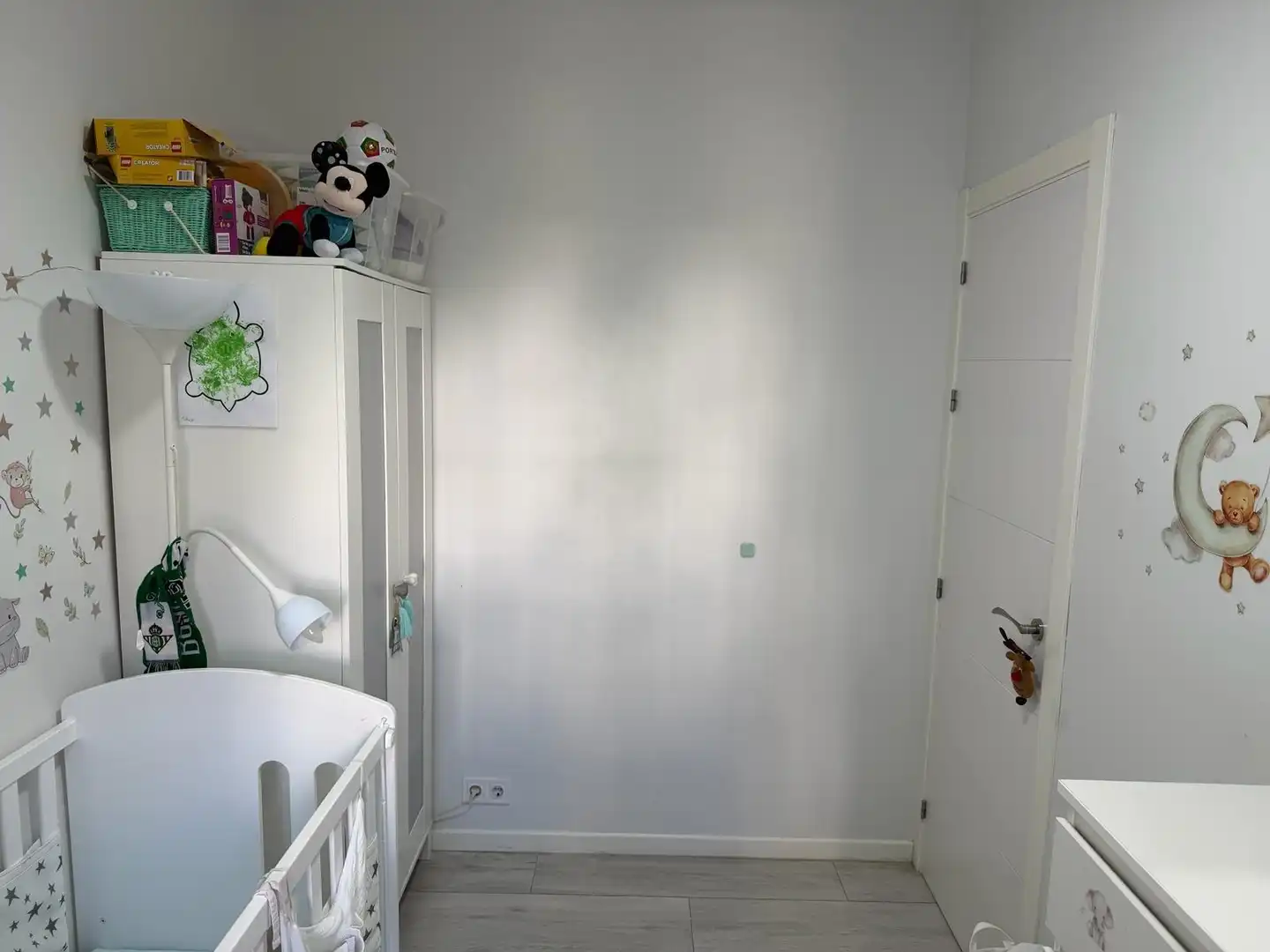 Bedroom of Flat for sale in Sevilla  with Balcony