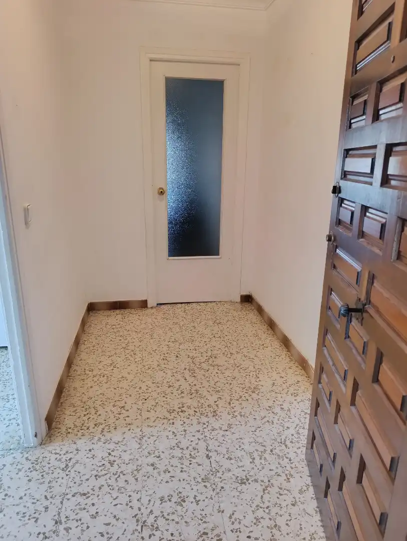 Piso de alquiler en Dos Hermanas con Aire acondicionado, Terraza y Amueblado