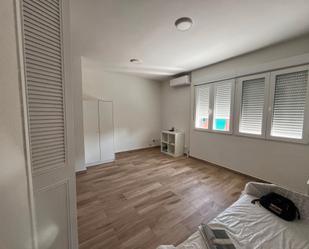 Bedroom of Study to rent in  Madrid Capital  with Air Conditioner, Heating and Parquet flooring