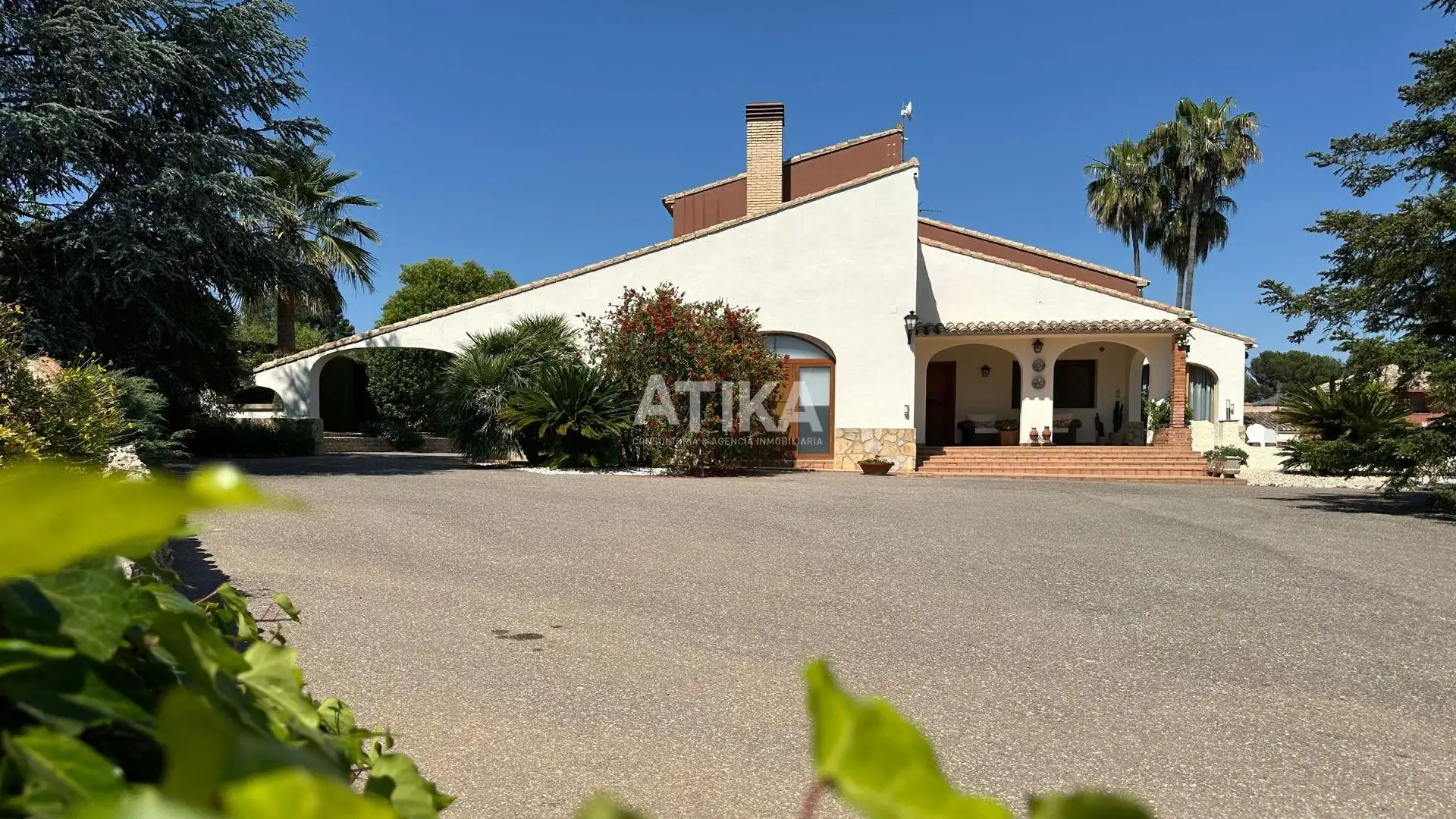 Vista exterior de Casa o chalet en venta en Ontinyent con Aire acondicionado, Calefacción y Jardín privado
