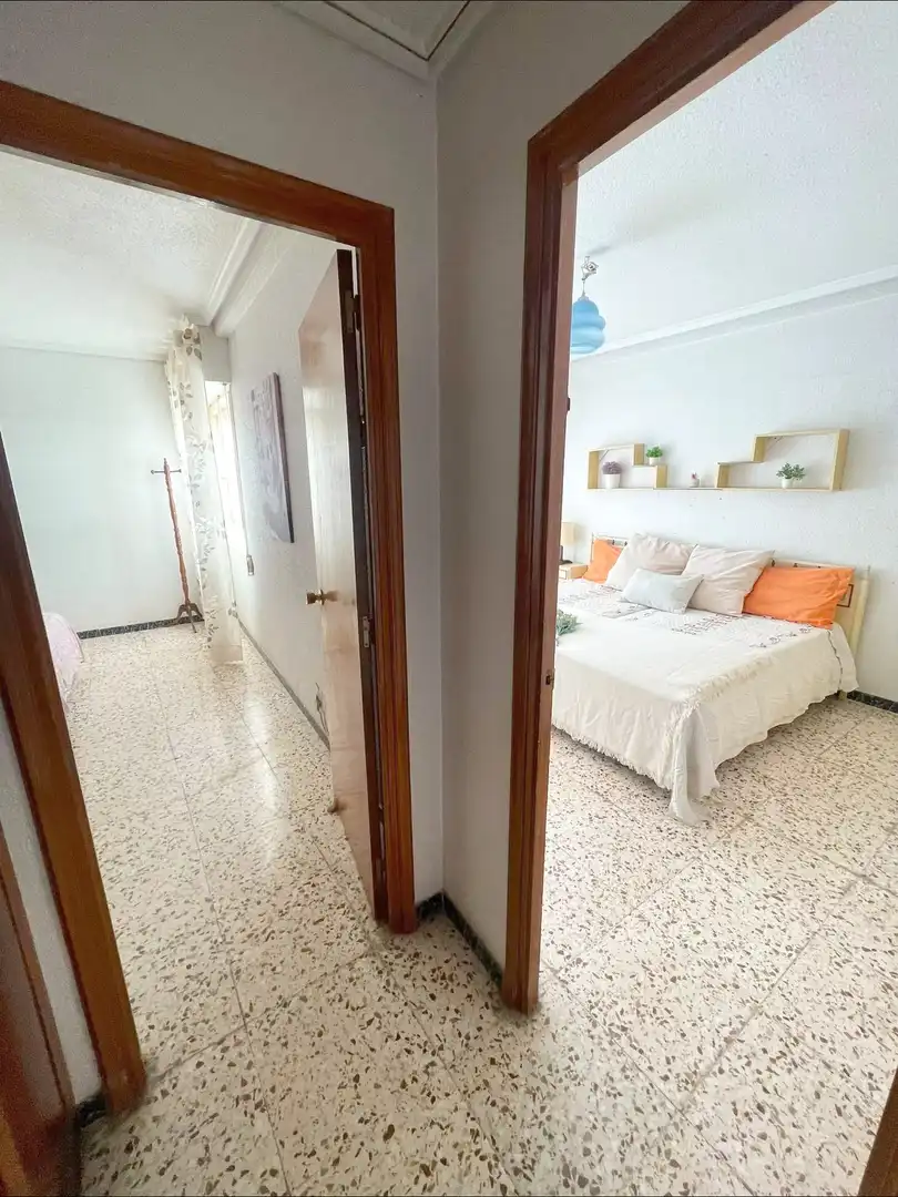 Piso en venta en Elche / Elx con Amueblado y Balcón