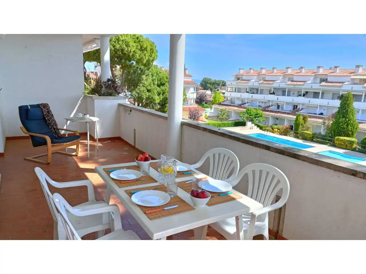 Terraza de Piso en venta en L'Escala con Terraza, Amueblado y Piscina comunitaria