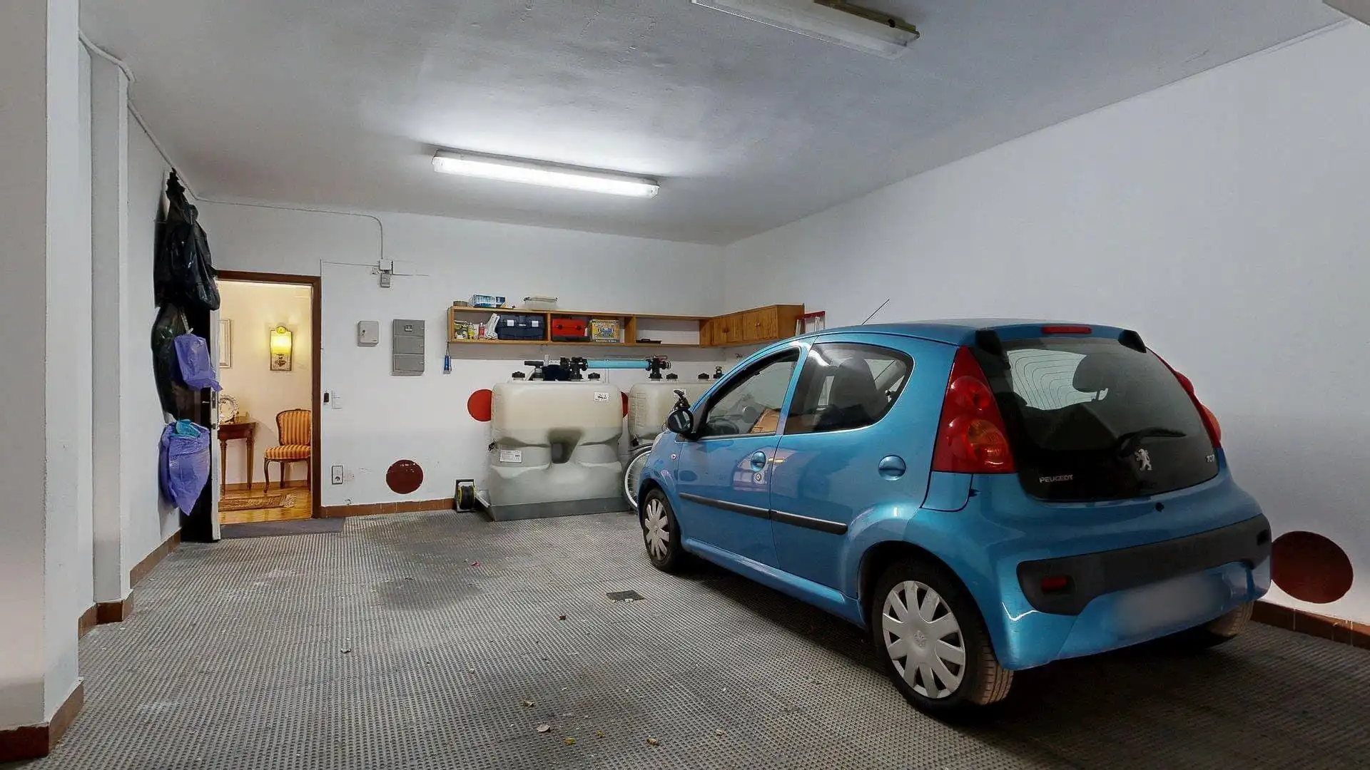 Parking de Casa o chalet en venta en Zaragoza con Aire acondicionado, Calefacción y Jardín privado