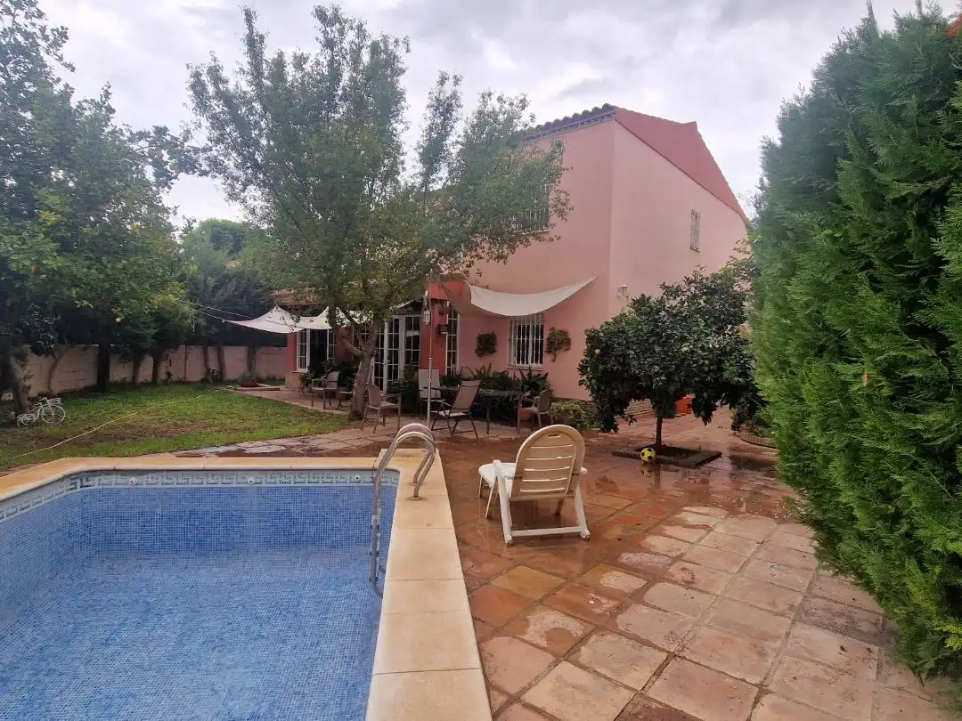 Chalet con piscina en venta en Calle Miguel de Cervantes 13, imagen 18