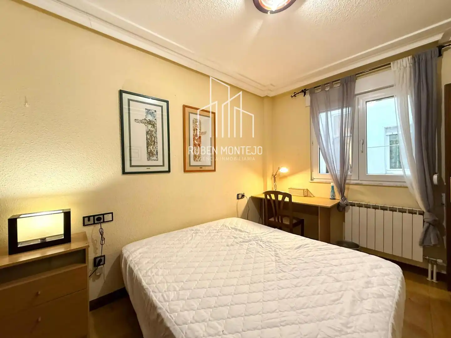 Schlafzimmer von Wohnung zur Miete in Salamanca mit Heizung, Parkett und Terrasse