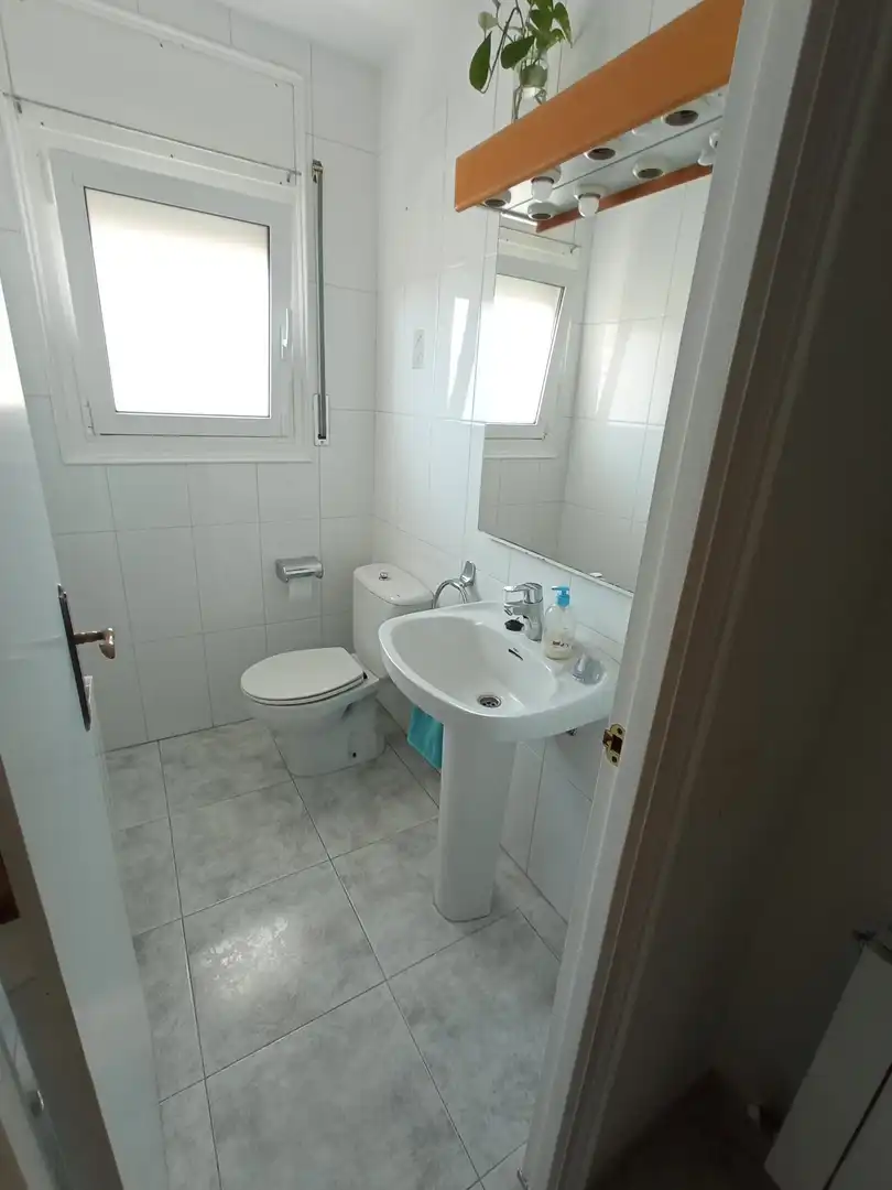 Baño de Casa adosada en venta en Breda con Aire acondicionado, Calefacción y Jardín privado