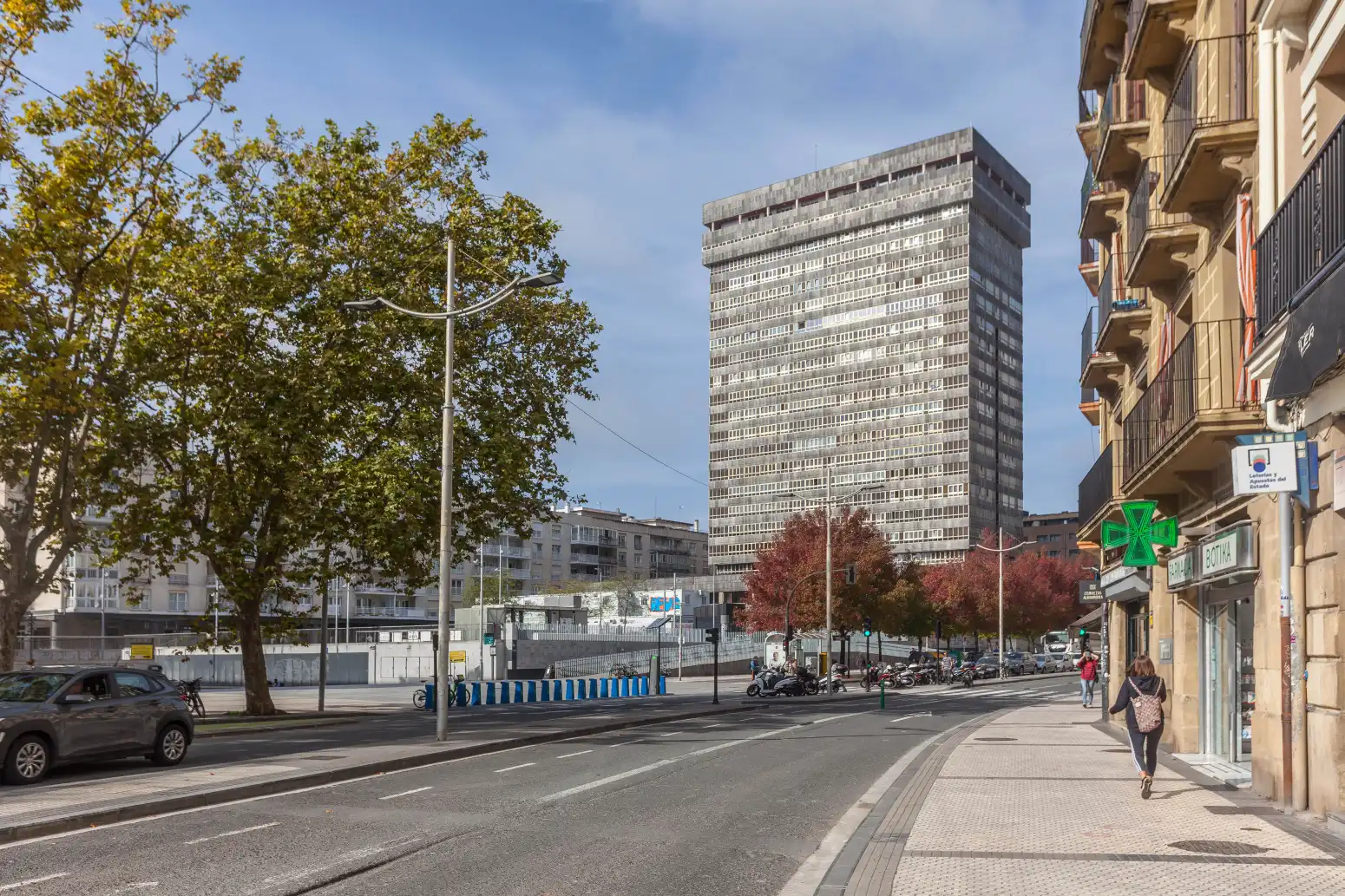 Vista exterior de Pis en venda en Donostia - San Sebastián  amb Calefacció i Parquet