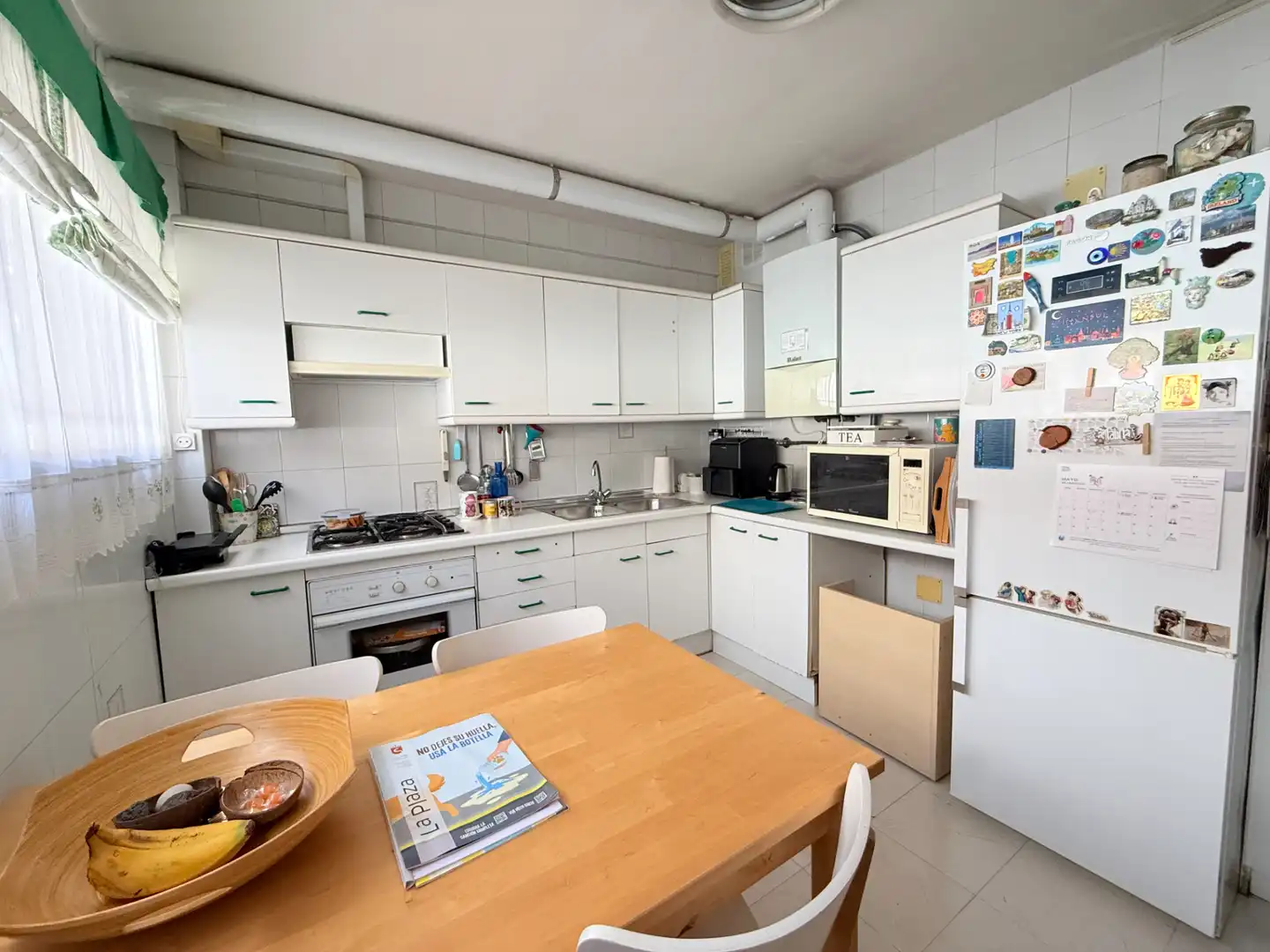 Cocina de Casa adosada en venta en San Sebastián de los Reyes con Aire acondicionado, Calefacción y Jardín privado