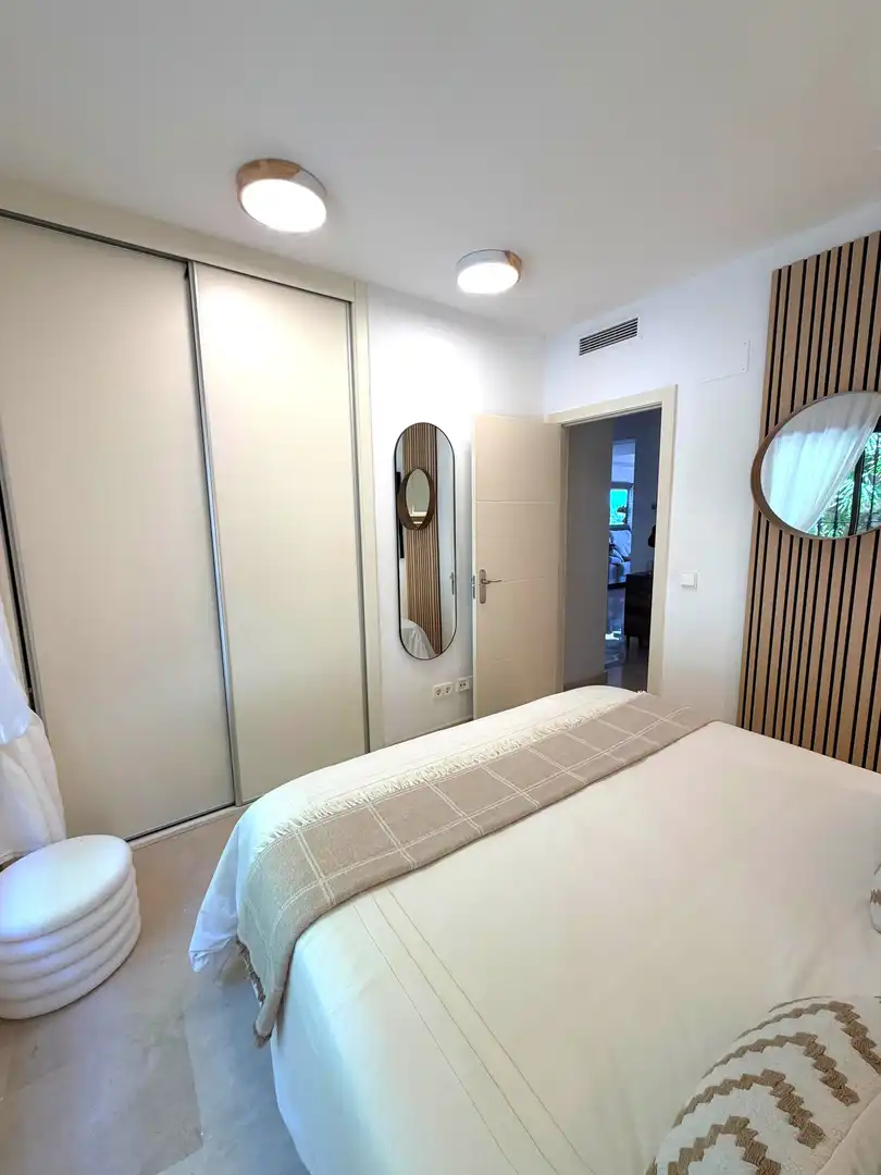 Apartment with terrace to rent in La Quinta, imagen 7