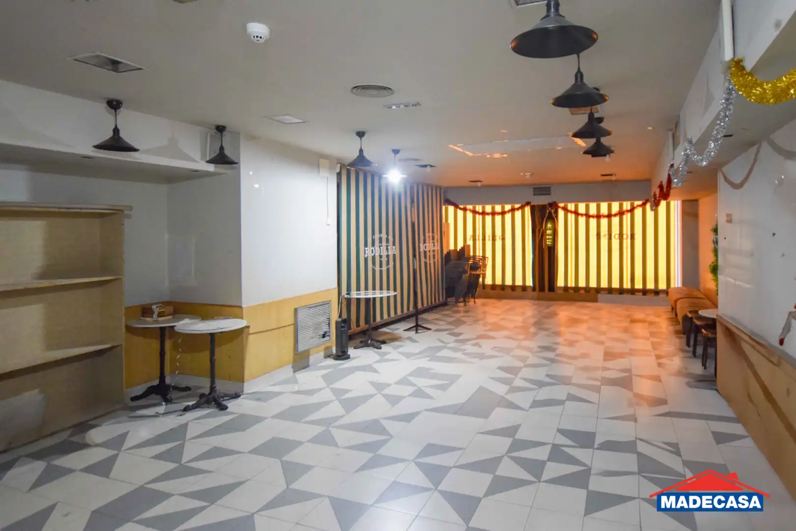 Commercial properties for sale in Madrid  with Air Conditioner