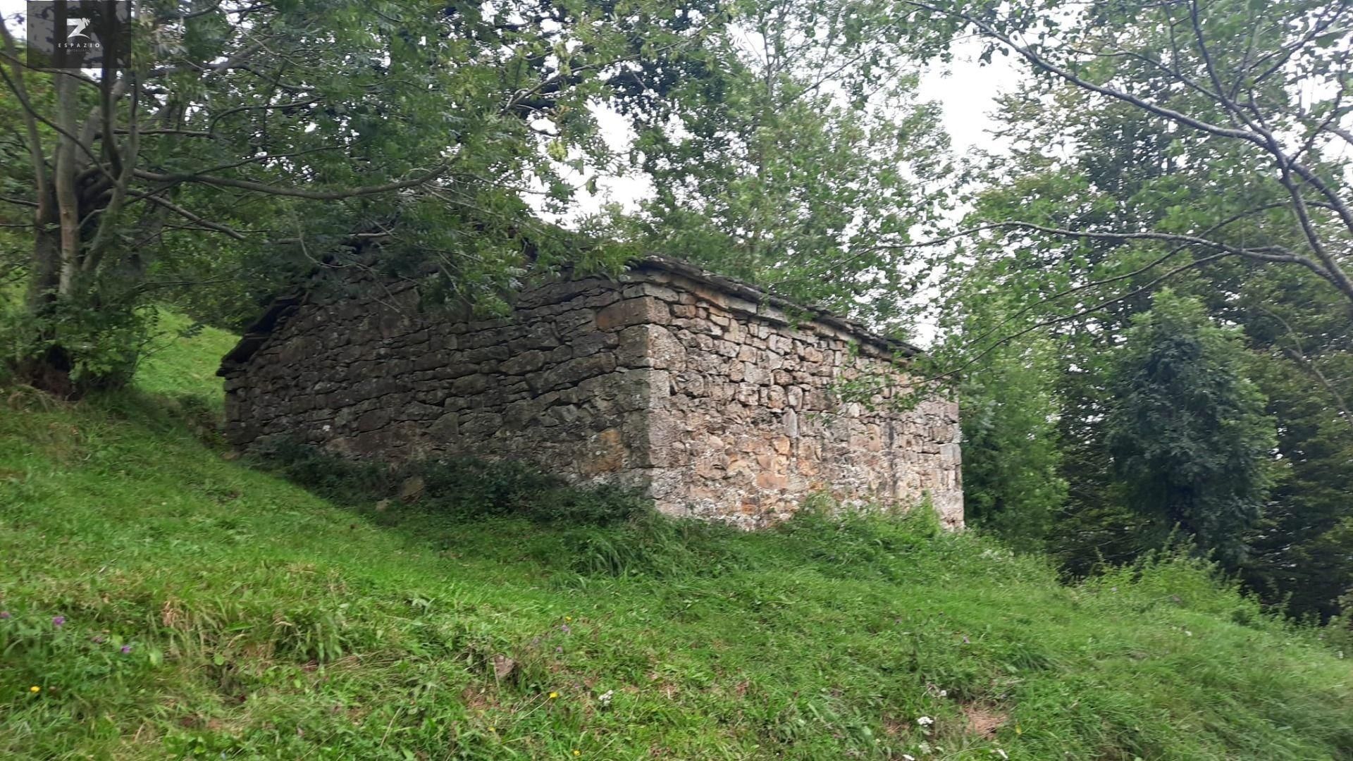 Außenansicht von Country house zum verkauf in San Roque de Riomiera mit Privatgarten