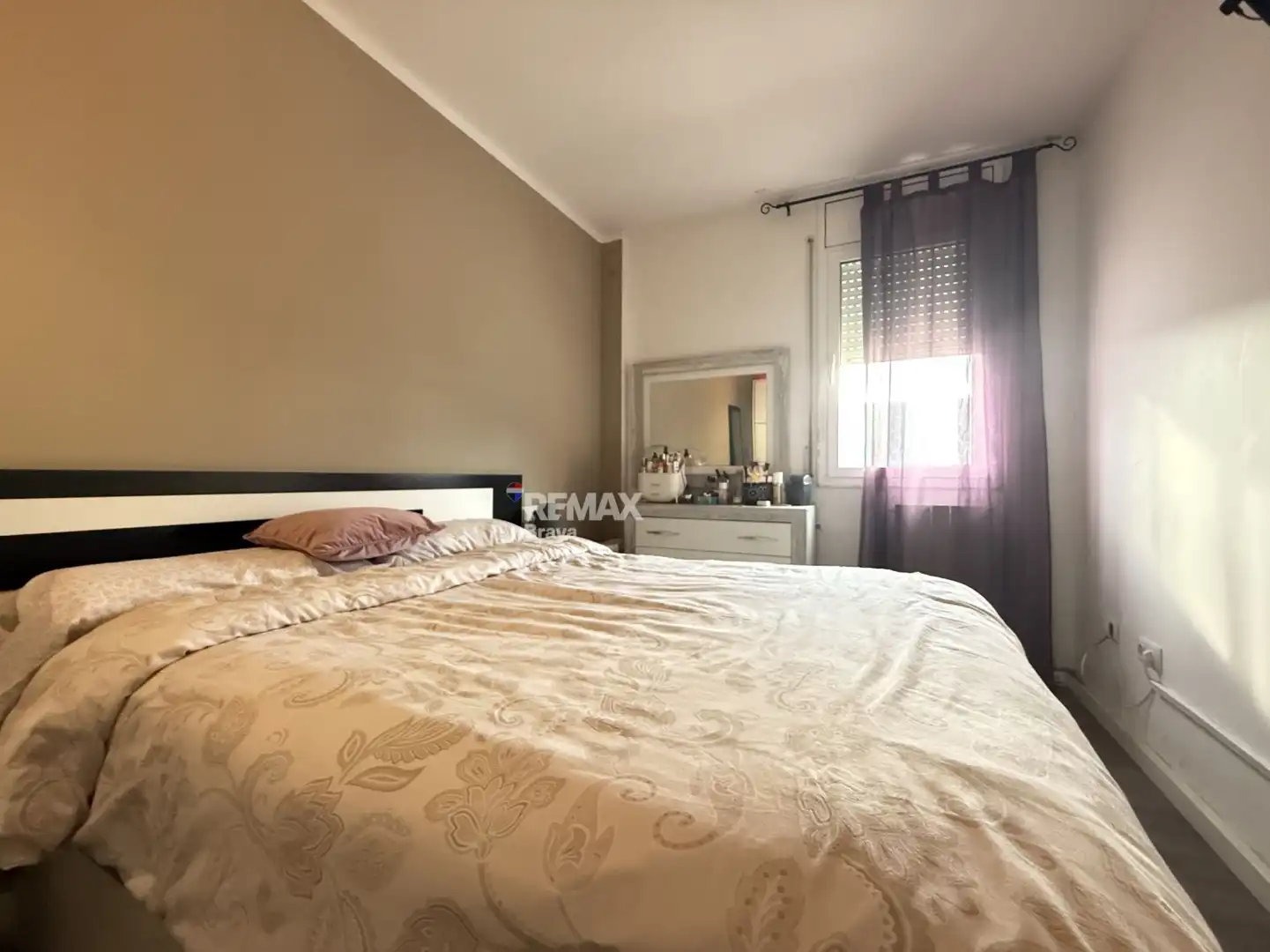 Bedroom of Flat for sale in La Jonquera  with Parquet flooring, Storage room and Furnished