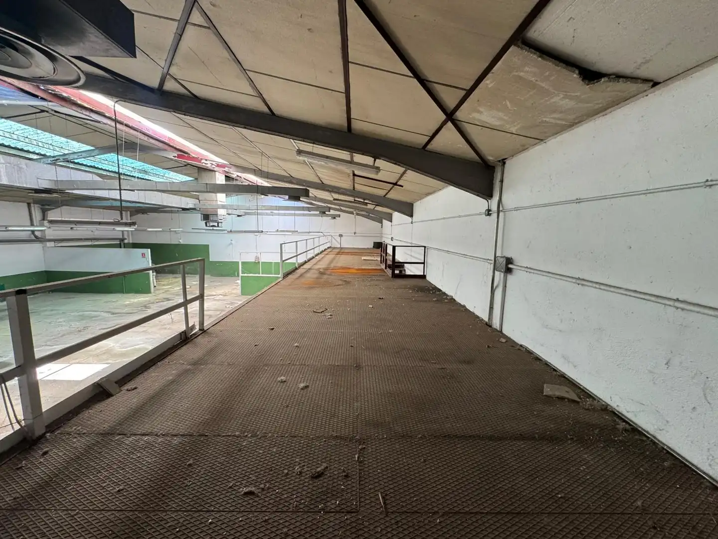 Nave industrial en venta en Algete