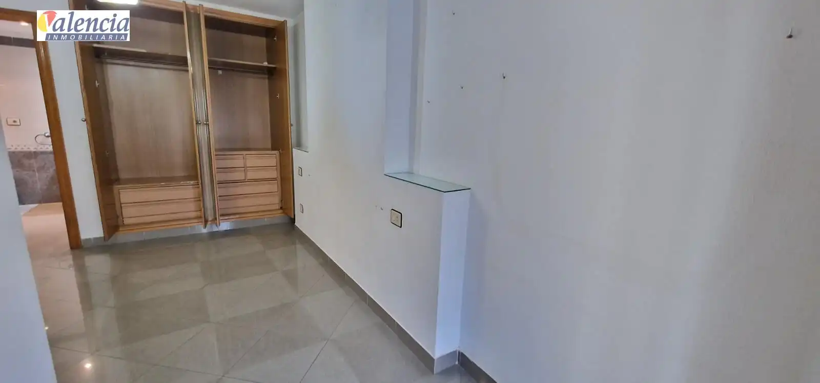 Flat for sale in Valencia  with Balcony