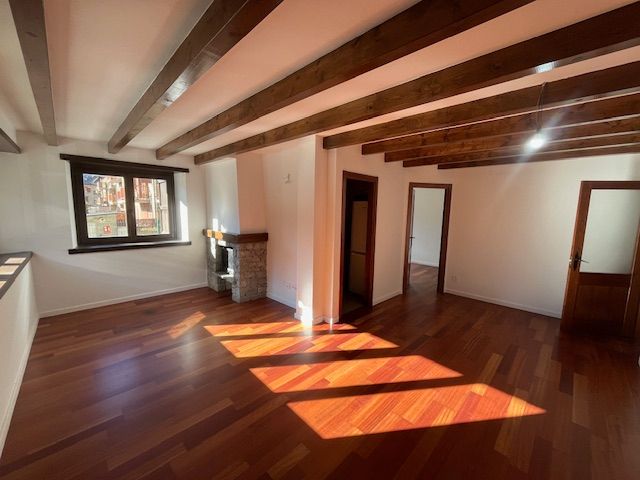Sala d'estar de Apartament en venda en Esterri d'Àneu amb Calefacció, Parquet i Traster