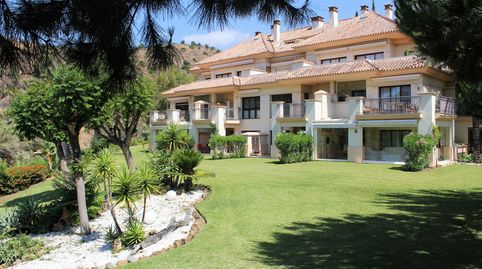 Foto 4 de Apartamento en venta en Las Lomas de Río Verde, Marbella