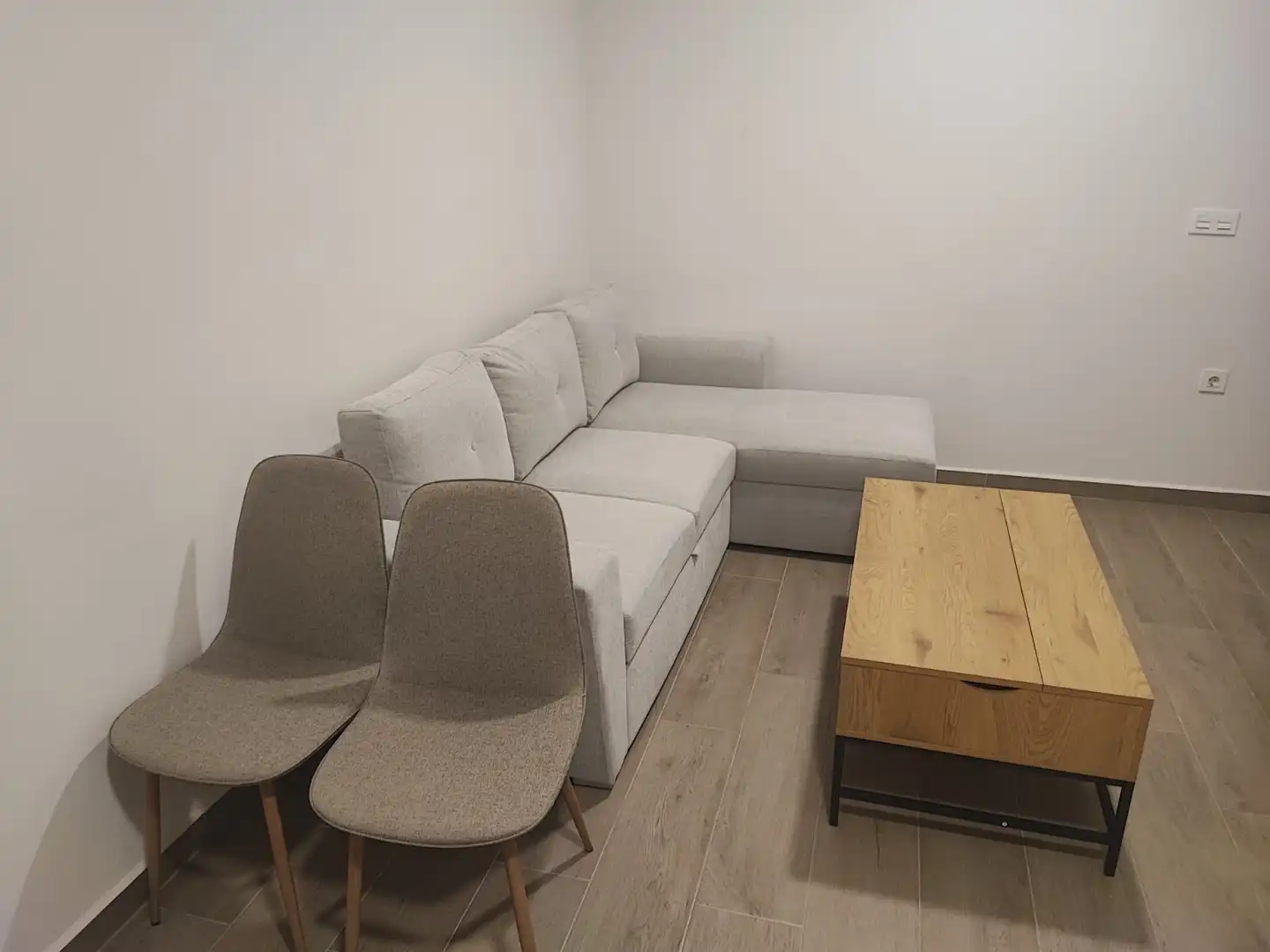 Sala de estar de Piso de alquiler en Melilla con Aire acondicionado y Amueblado