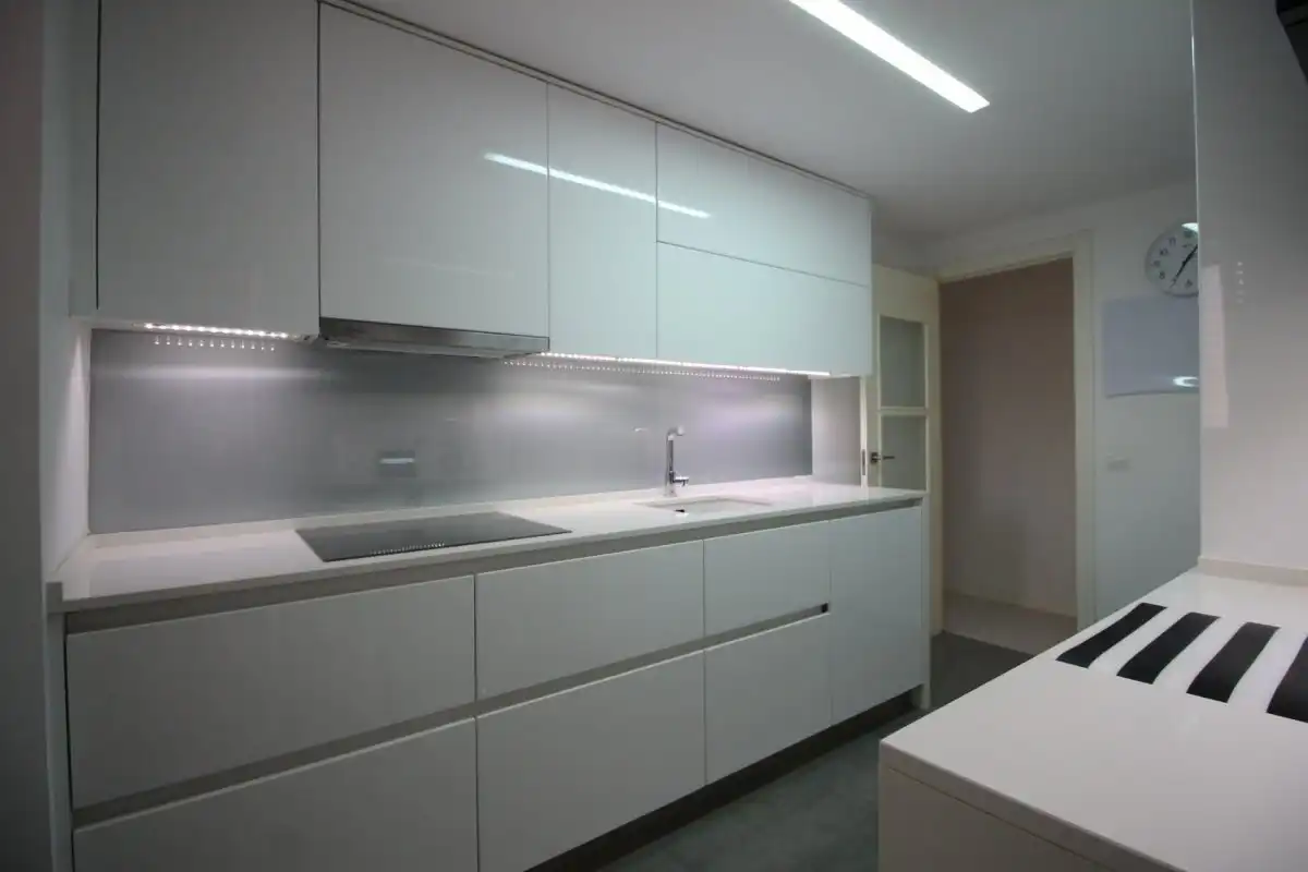 Cuina de Pis de lloguer en Valencia amb Aire condicionat, Parquet i Terrassa