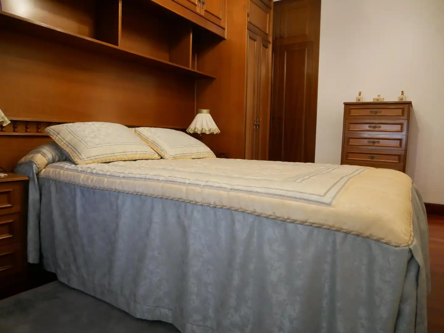 Habitación de Piso en venta en Basauri  con Calefacción y Balcón
