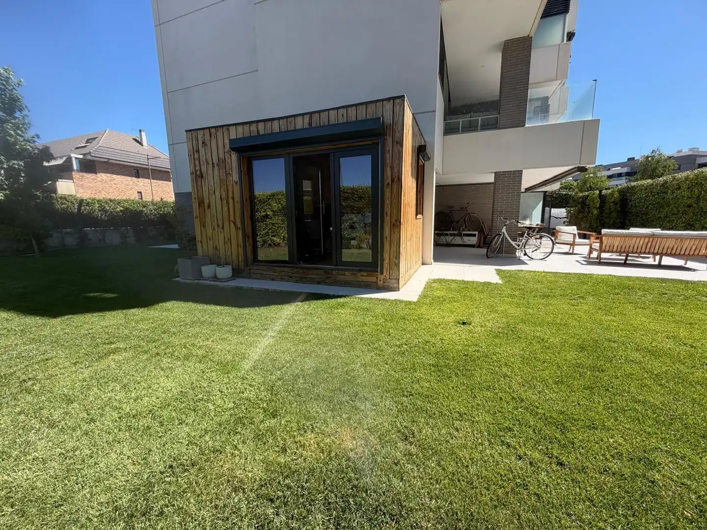 Vista exterior de Pis en venda en Boadilla del Monte amb Aire condicionat, Calefacció i Traster