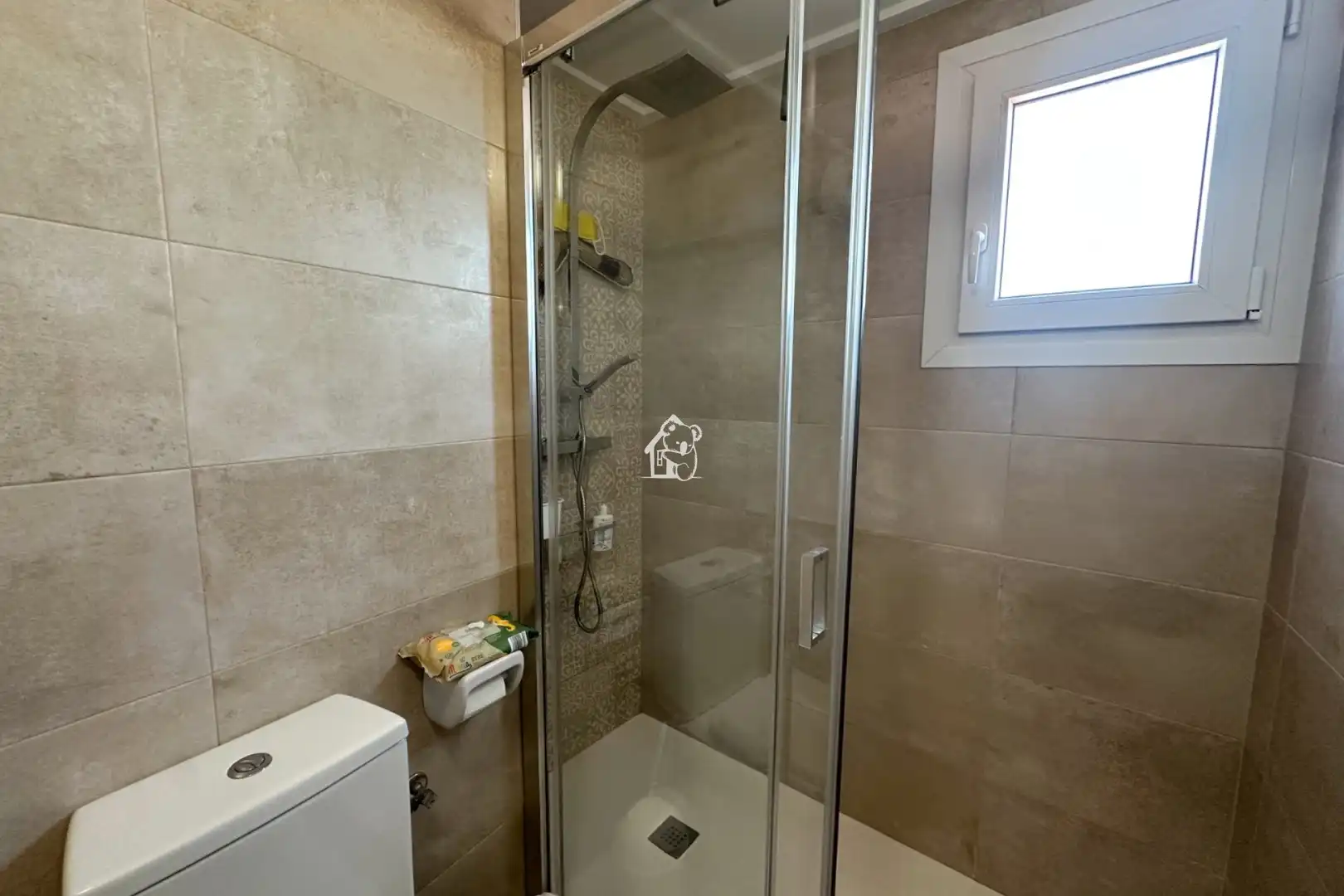 Bathroom of Apartments for rent in Torrevieja  with Furnished, Oven and Washing machine