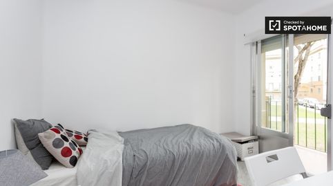 Photo 4 of Room in Moscardó, Madrid Capital