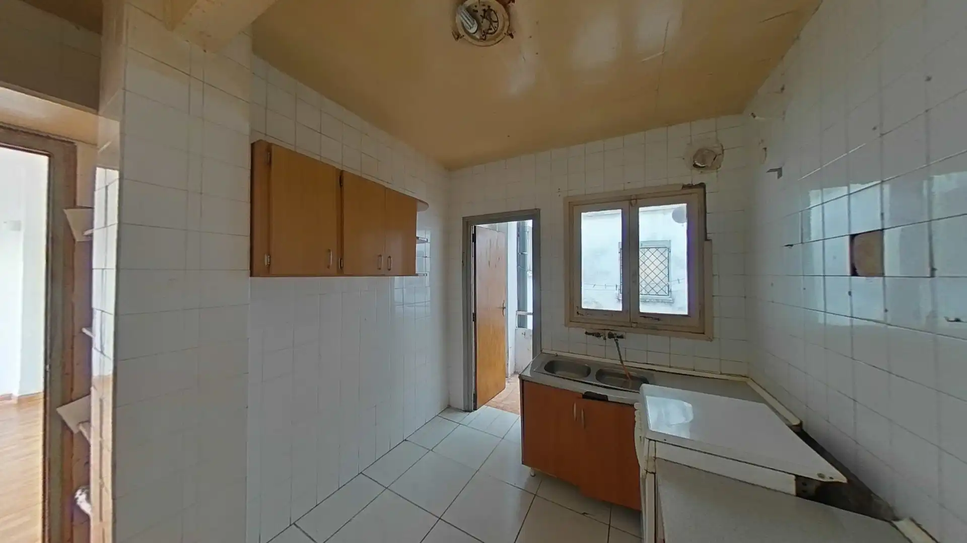 Küche von Wohnung zum Verkauf in Chiva mit Balkon