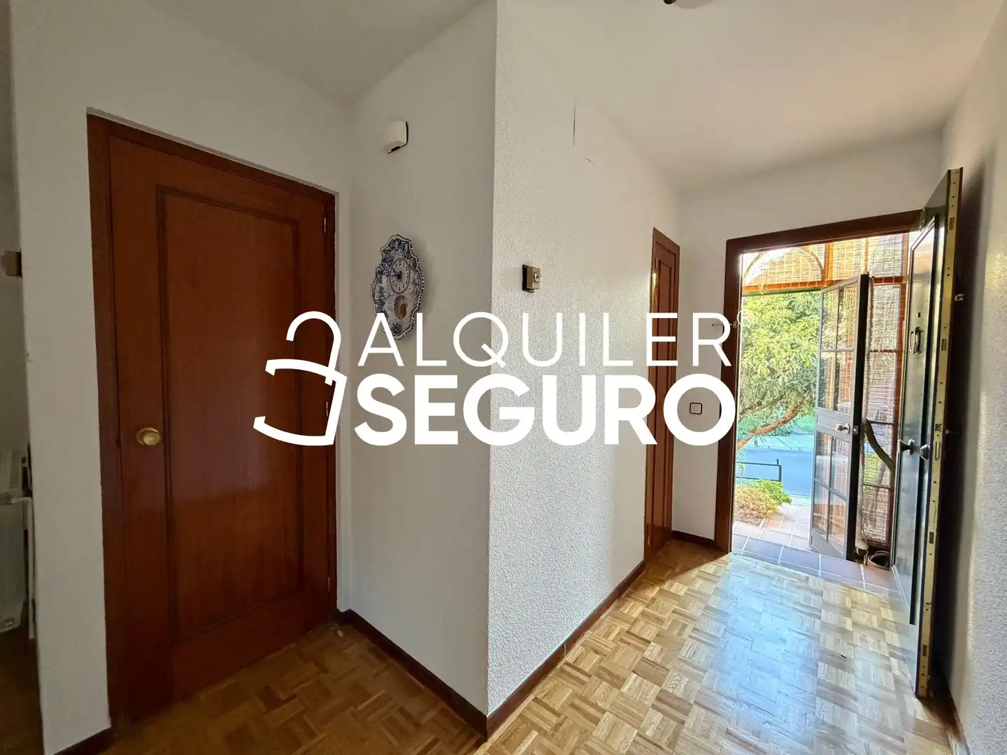 Exterior view of Houses for rent in Majadahonda  with Heating, Terrace and Swimming Pool