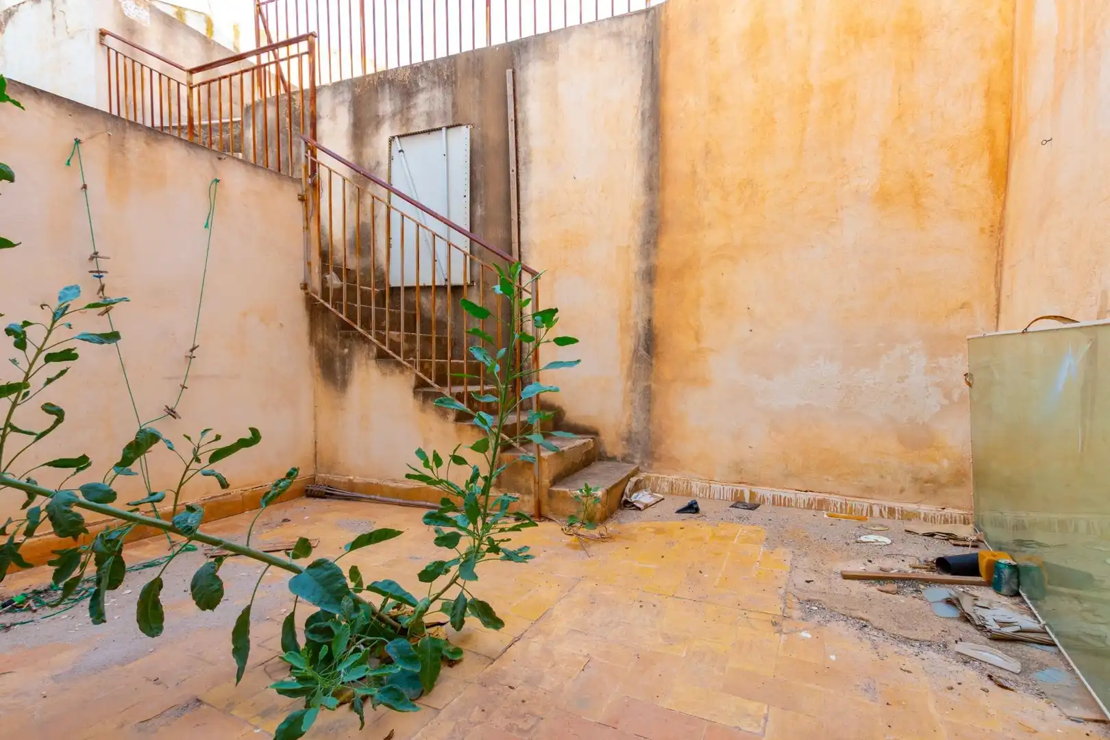 Außenansicht von Erdgeschoss zum Verkauf in Águilas mit Privatgarten, Terrasse und Möbliert