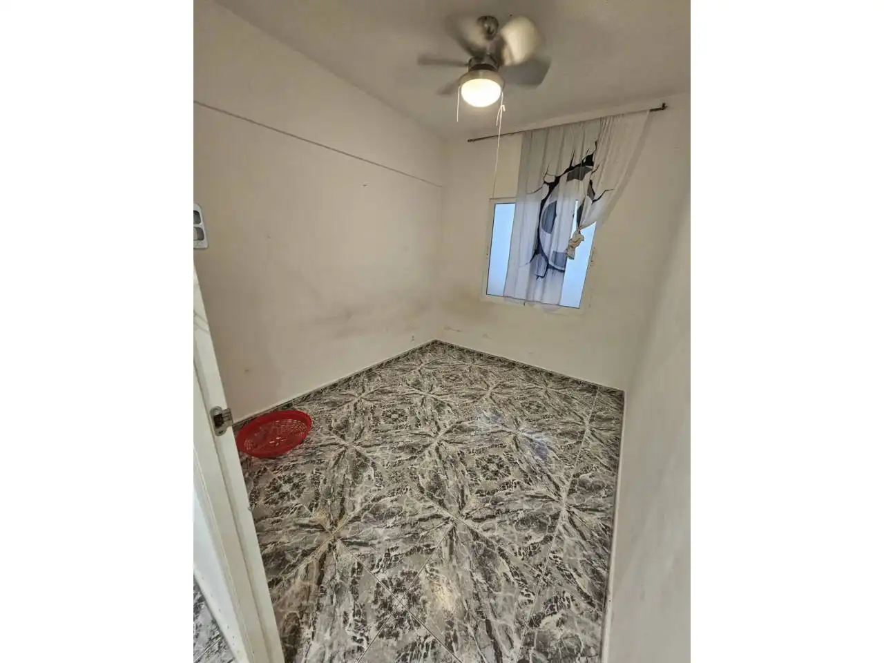 Piso en venta en Alicante / Alacant con Terraza y Balcón