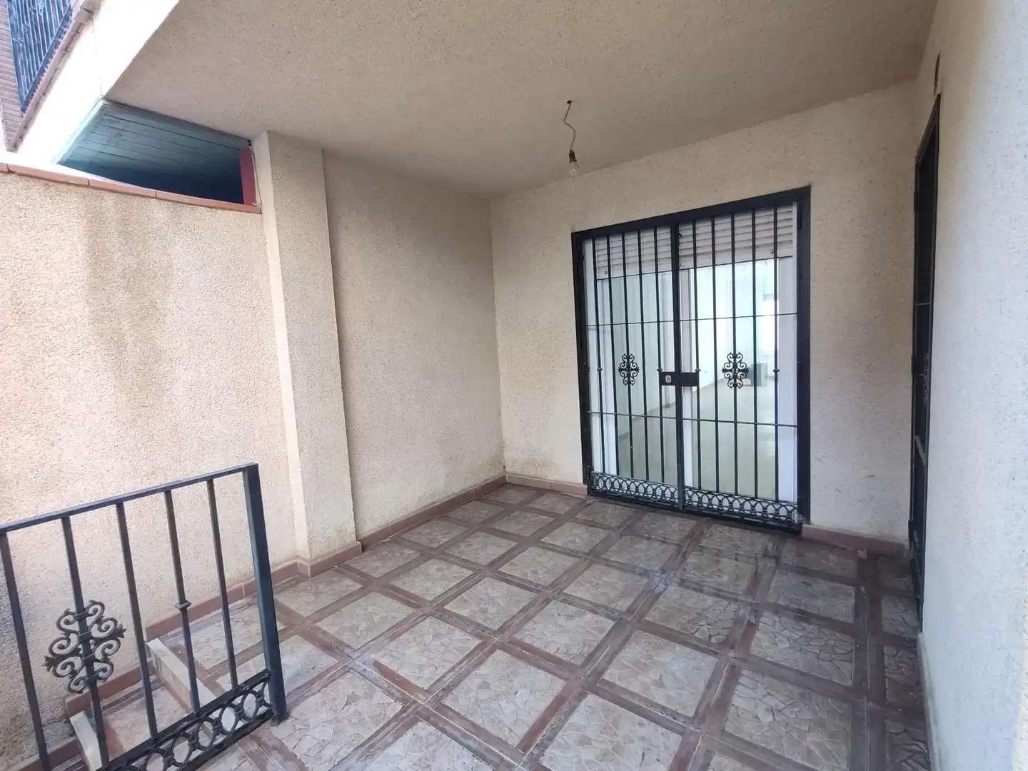 Detached homes for sale in Atarfe