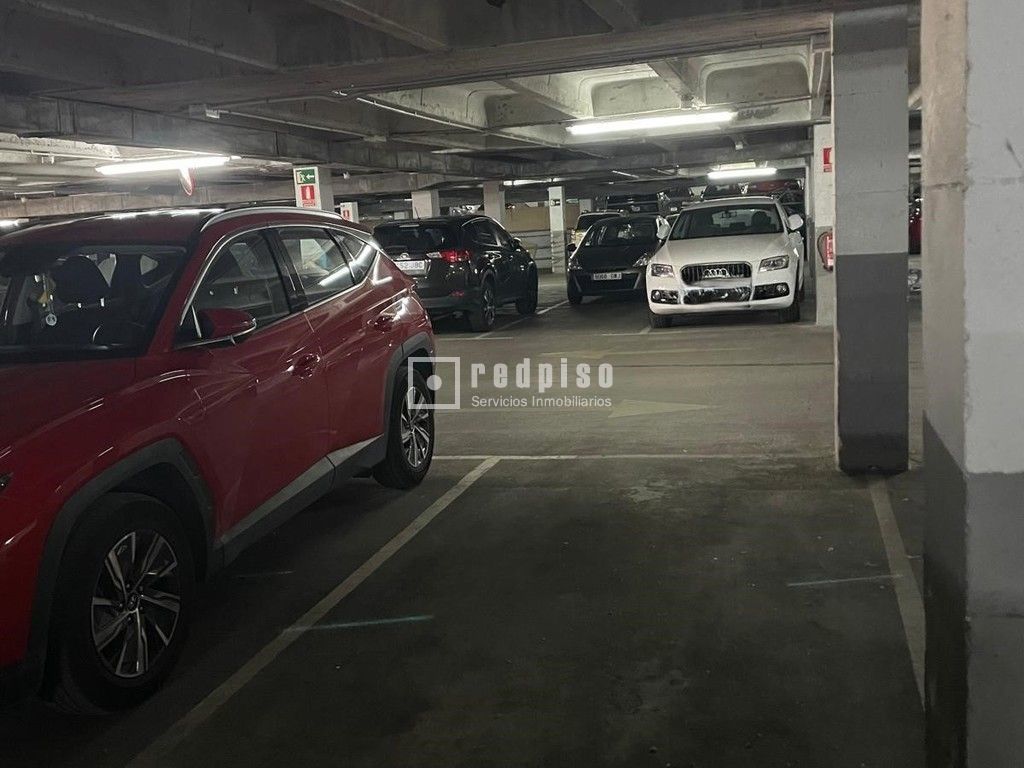 Parking of Garage for sale in  Madrid Capital