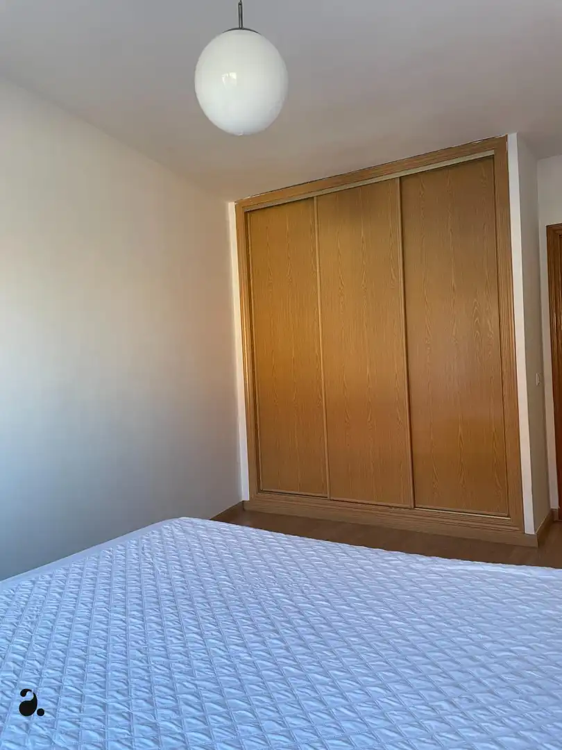 Dormitori de Pis en venda en Navalagamella amb Calefacció, Terrassa i Moblat