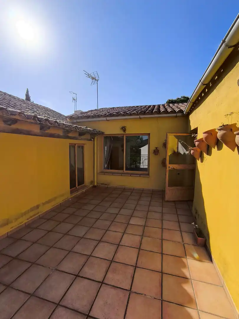 Terrassa de Casa o xalet en venda en Baños de la Encina amb Aire condicionat, Jardí privat i Terrassa