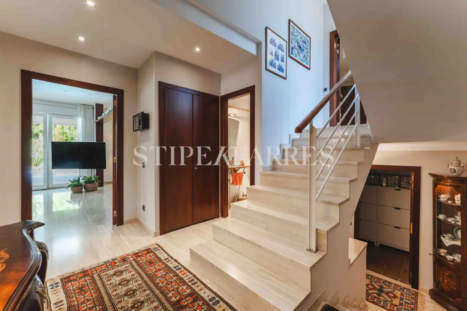 Haus oder Chalet zum Verkauf in Barcelona mit Klimaanlage, Heizung und Privatgarten
