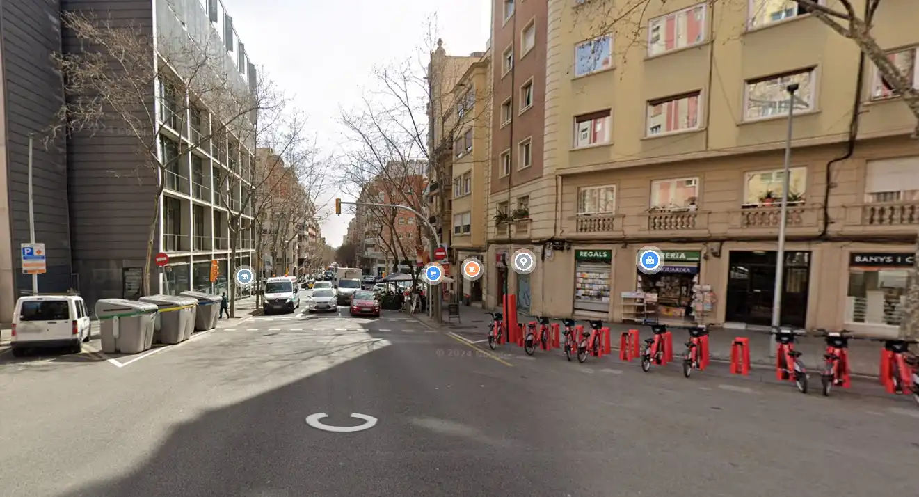 Exterior view of Flat for sale in Barcelona  with Air Conditioner