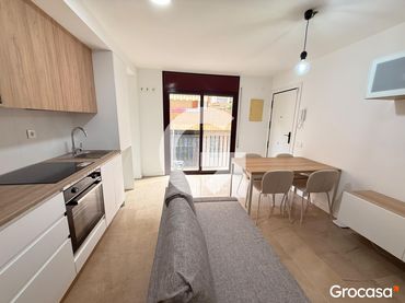 Appartement avec balcon à vendre à CL BALMES