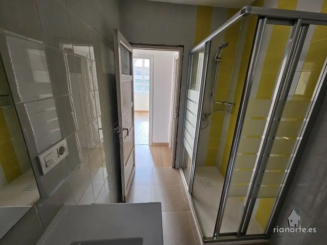 Baño de Piso en venta en Avilés