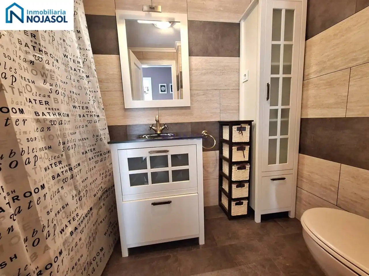Baño de Apartamento en venta en Noja con Calefacción, Parquet y Terraza